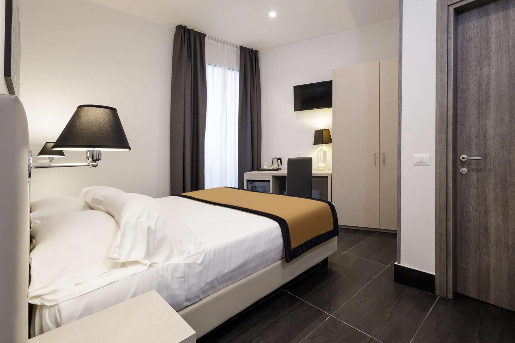Best Western Hotel Dei Mille Neapol Zewnętrze zdjęcie