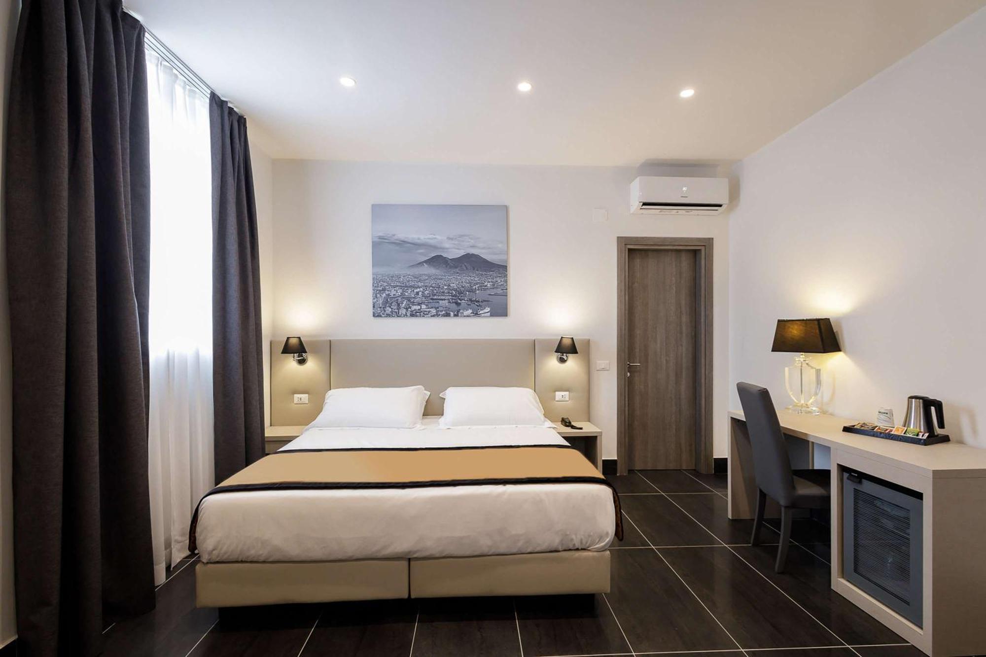 Best Western Hotel Dei Mille Neapol Zewnętrze zdjęcie