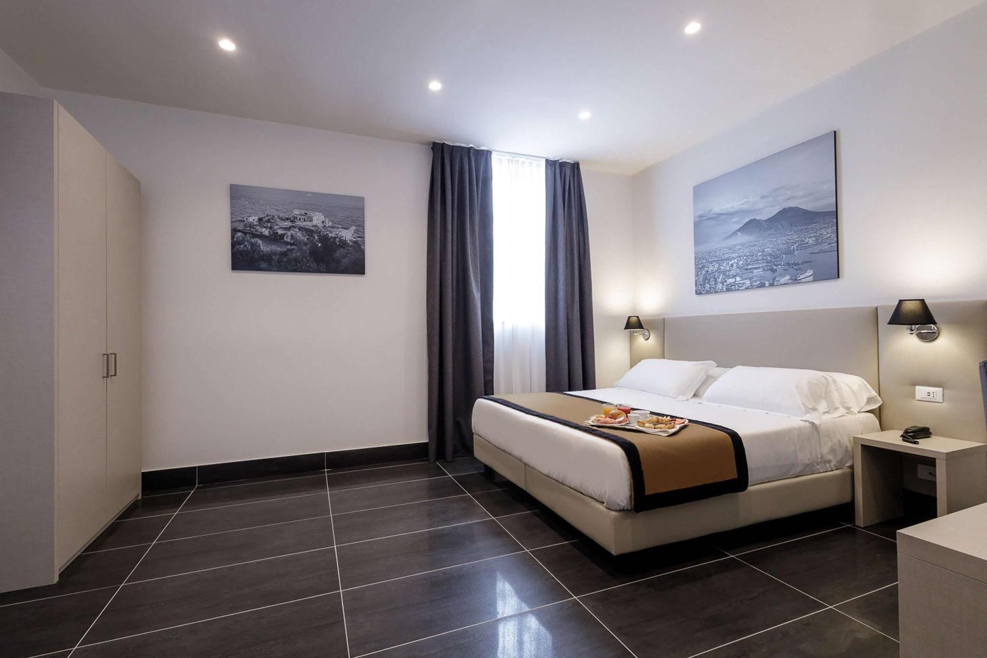 Best Western Hotel Dei Mille Neapol Zewnętrze zdjęcie
